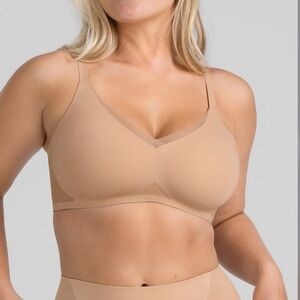 Honeylove CrossOver Bra in Sand size Medium